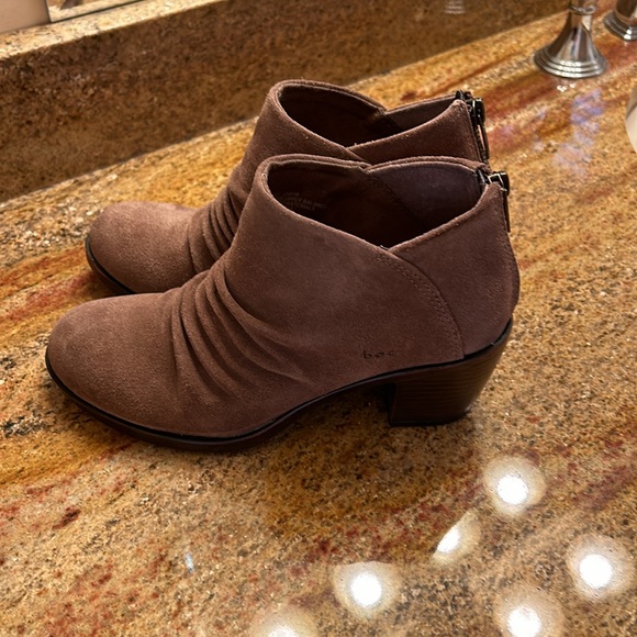Born b o c botties size 6 medium brown Suede upper worn once - Picture 3 of 9